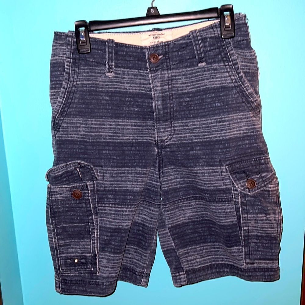 Abercrombie kids boys cargo shorts 15/16